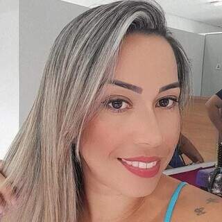 Esteticista Mariangela está internada há um mês em Campo Grande (Foto: Reprodução)