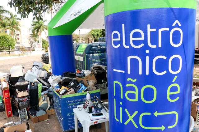 Em 24 horas, drive-thru recebe duas toneladas de material eletr&ocirc;nico