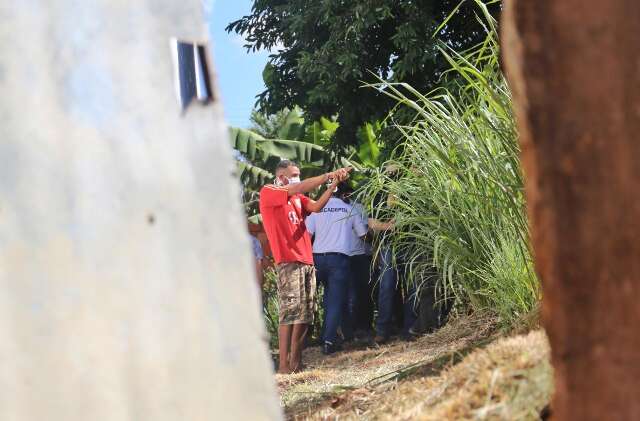 Acusado de assassinar servente com participa&ccedil;&atilde;o da m&atilde;e &eacute; encontrado morto