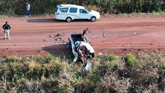 Motorista de picape morto em acidente tentou ultrapassar caminh&atilde;o