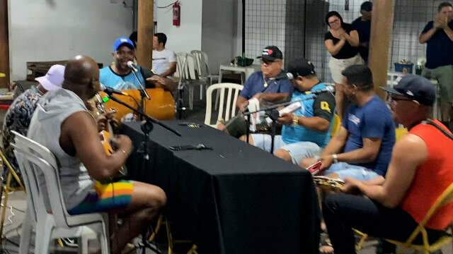 Sem ensaio, Pagode do Improviso &eacute; o mais democr&aacute;tico da cidade