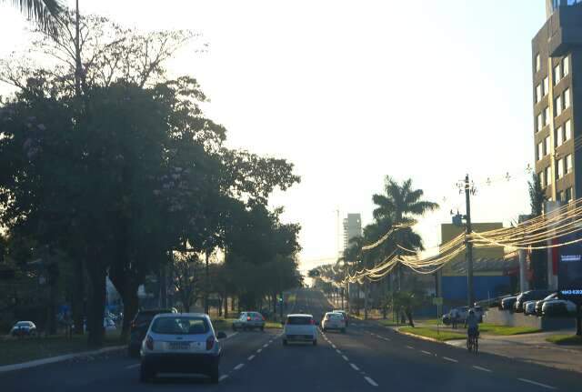 S&aacute;bado &eacute; de sol e temperaturas que chegam aos 39&deg;C em MS 