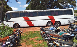 Ônibus disponível em leilão realizado pelo Detran (Foto: reprodução) 