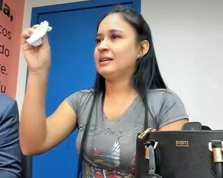 Yasmin Osório Cabral, 31, alvo de três delegacias, durante depoimento dado à Deam, em março (Foto: Vídeo do interrogatório/Reprodução)