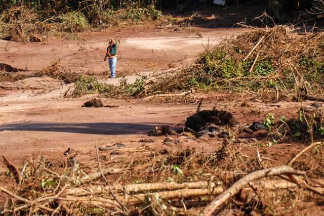 Rompimento de barragem gera multa de R$ 732 mil