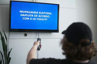 Propaganda eleitoral gratuita transmitida na televisão (Foto: Lindomar Cruz/Arquivo Senado)