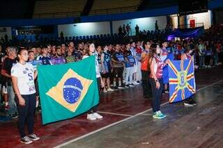 Abertura dos Jogos Abertos foi no Ginásio Guanandizão (Foto: Juliano Almeida)