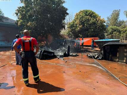 Incêndio em Nova Andradina destruiu piscinas em fábrica 