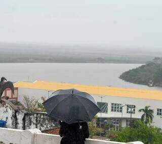 Chuva na cidade de Corumbá, registrada no dia 8 de agosto (Bruno Rezende/ Governo do Mato Grosso do Sul).