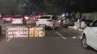 Veículo Onix atingiu a traseira da Saveiro na Avenida Lúdio Martins Coelho (Foto: Direto das Ruas) 