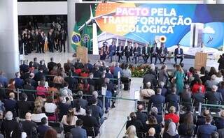 Pacto do Estado Brasileiro, realizado no Palácio do Planalto (Foto: Reprodução Instagram)