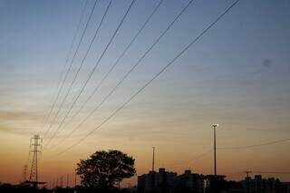 Céu claro nesta manhã em Campo Grande (Foto: Henrique Kawaminami)