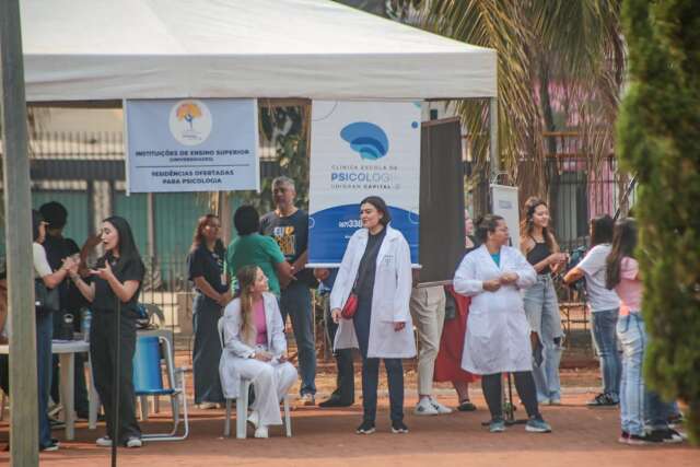 Psic&oacute;logos v&atilde;o &agrave; pra&ccedil;a mostrar que fazer terapia &ldquo;n&atilde;o &eacute; coisa de doido&rdquo;