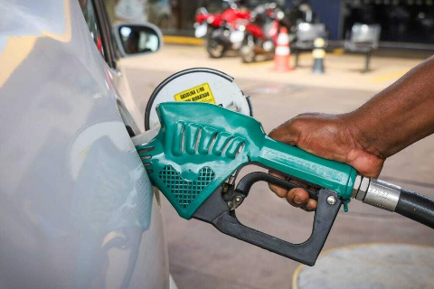 Gasolina e etanol elevam pr&eacute;via da infla&ccedil;&atilde;o para 0,19% em agosto