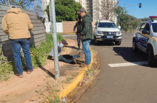 Homem suspeito de matar jovem por ci&uacute;mes de garota de programa &eacute; preso 