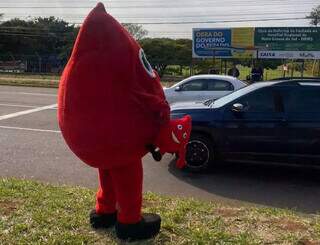 Zé Sanguinho durante a blitz que foi realizada nesta manhã (Foto: Clara Farias)