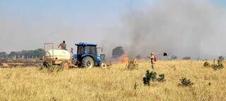 Combate a incêndios em área florestal de Coxim, em 22 de agosto (Foto: Divulgação/Corpo de Bombeiros)