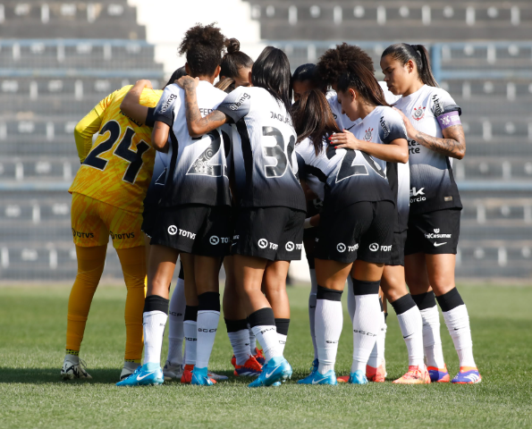 Brasileir&atilde;o Feminino define primeiro semifinalista nesta noite