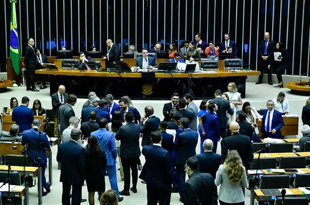 Senado adia vota&ccedil;&atilde;o de projeto que muda regras de inelegibilidade