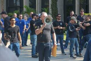 Alexandre Barbosa coordenou ato na manhã desta quinta-feira (Foto: Marcos Maluf)