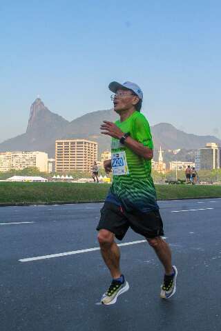 Para manter sa&uacute;de em dia, Celso passou a correr em todas as capitais 