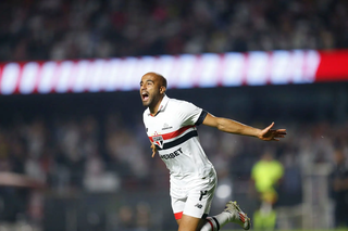 Lucas Moura comemorando gol pelo São Paulo no Estádio Morumbis (Foto: Paulo Pinto/São Paulo FC)