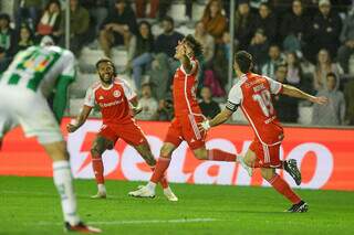 Jogadores do Internacional comemorando gol diante do Juventude (Foto: Divulgação/Internacional) 