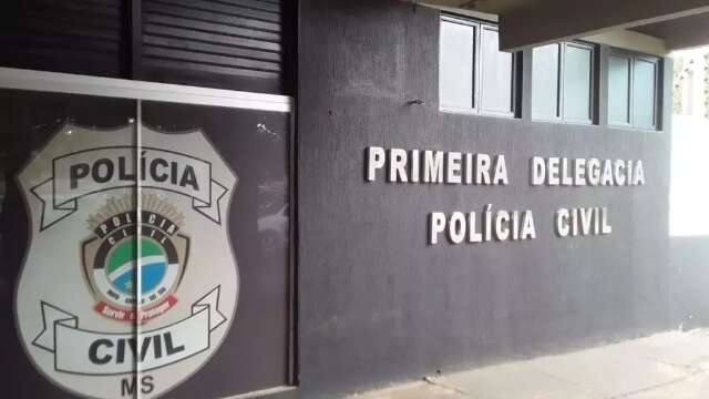 Mulher &eacute; baleada em briga generalizada em frente &agrave; conveni&ecirc;ncia