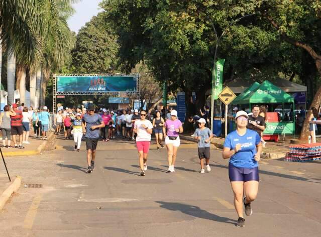 &quot;Volta da UFMS&quot; tem corrida e caminhada com isot&ocirc;nico de guavira criado aqui