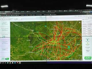 Emaranhado de rotas em tela do centro de controle: órgão consegue monitorar carga animal desde o início do percurso