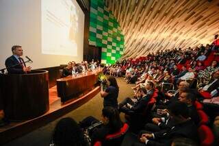 Ministro palestra na abertura dos trabalhos da Escola Judicial, órgão vinculado ao TJMS. (Foto: Assessoria)