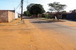 Esquina com a Avenida Marajoara, onde vítima foi encontrada morta nesta madrugada (Foto: Henrique Kawaminami) 