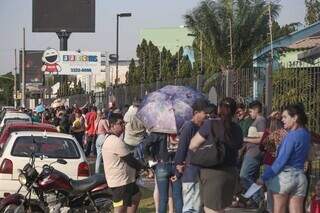 AACC tem fila na madrugada e correria no &quot;Feir&atilde;o do Cinc&atilde;o&quot;