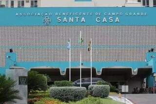 Entrada da Santa Casa de Campo Grande, onde o bebê está internado. (Foto: Arquivo | Campo Grande News)