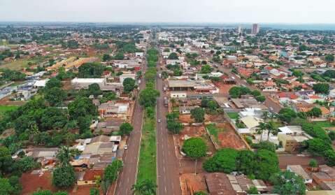 Homem é preso em contêiner horas após ser pego abusando de enteada