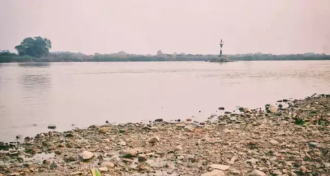 Com previsão de chuva só em outubro, crise hídrica se agrava no Rio Paraguai 