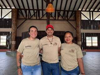 Dupla deixou cr&iacute;ticas para tr&aacute;s e levou turismo para dentro de casa 