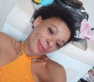 Inquilina &eacute; presa por matar homem com seis facadas 
