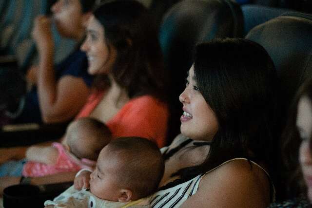 Sess&atilde;o adaptada para fam&iacute;lias com beb&ecirc;s exibe &lsquo;&Eacute; Assim que Acaba&rsquo; 