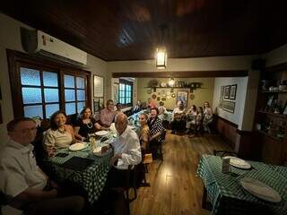 Reunião de amigos da 1º turma de odontologia acontece há 50 anos (Foto: Arquivo pessoal)