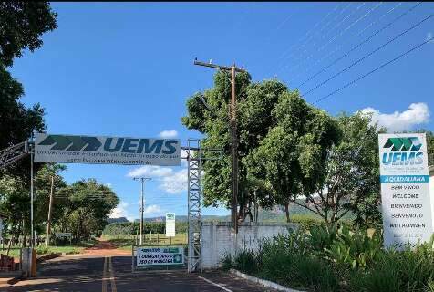 Vigilante é encontrado morto dentro de universidade e aulas são suspensas