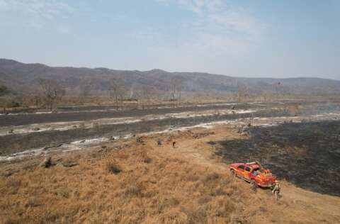 Criado Comitê Nacional de Manejo do Fogo e centro de combate