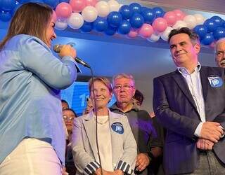 Adriane Lopes ao lado do presidente nacional do partido, Ciro Nogueira, e a senadora Tereza Cristina, em junho do ano passado, durante ato de filiação ao partido (Foto: Assessoria de imprensa)