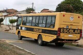 Um dos modelos de ônibus utilizado no transporte escolar público (Foto: Divulgação)