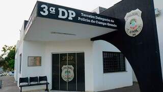 Fachada da Delegacia onde o caso foi registrado (Foto: Arquivo Campo Grande News)