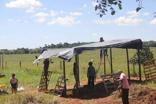 Acampamento montado às margens da MS-010, em 2023, como forma de pressionar a reforma agrária (Foto/Arquivo/Paulo Francis)