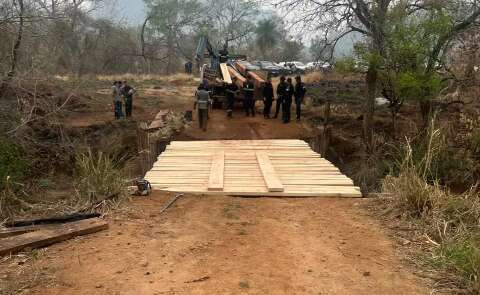 PM e indígenas selam acordo e ponte incendiada é reconstruída