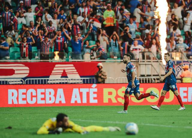 Tricolores baiano e paulista triunfam e sobem na tabela de classifica&ccedil;&atilde;o