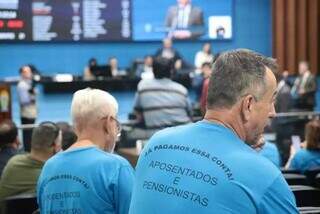 Grupo de aposentados frequentam a Assembleia para reivindicar melhorias na aposentadoria e acompanhar tramitação de projeto de lei (Foto: Marcos Maluf)