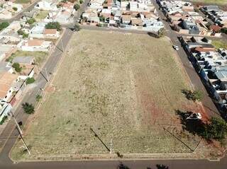 Área ocupa uma quadra do Bairro Monte Castelo (Foto: Arquivo/ PMCG)